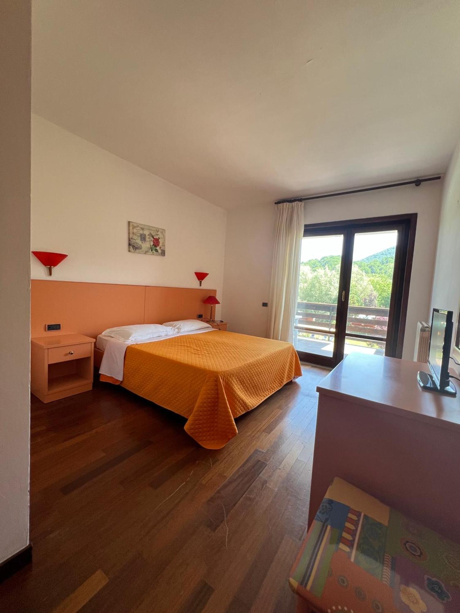 Hotel Verdeneve Opi